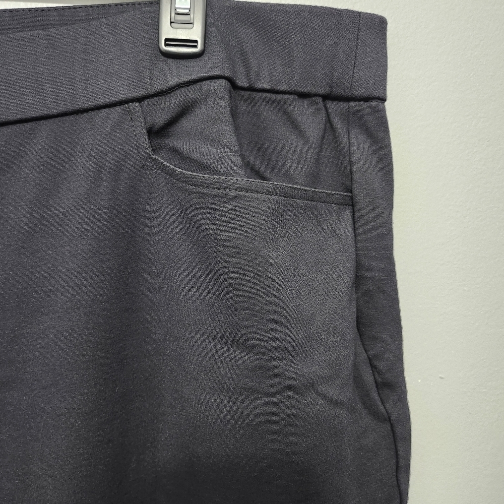 Lane Bryant women's elastic waist Pull-On pants size 26/28 black long - Picture 4 of 7